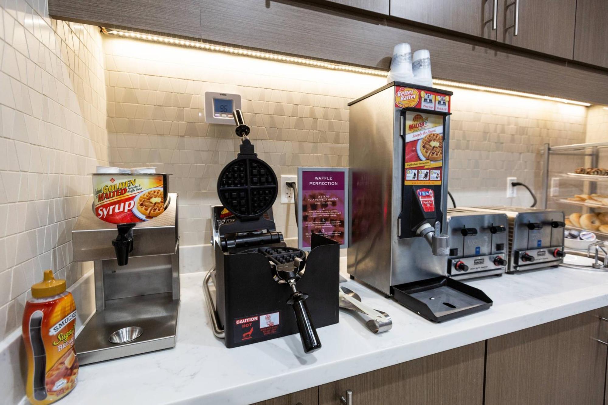 Residence Inn By Marriott Oklahoma City Airport Экстерьер фото