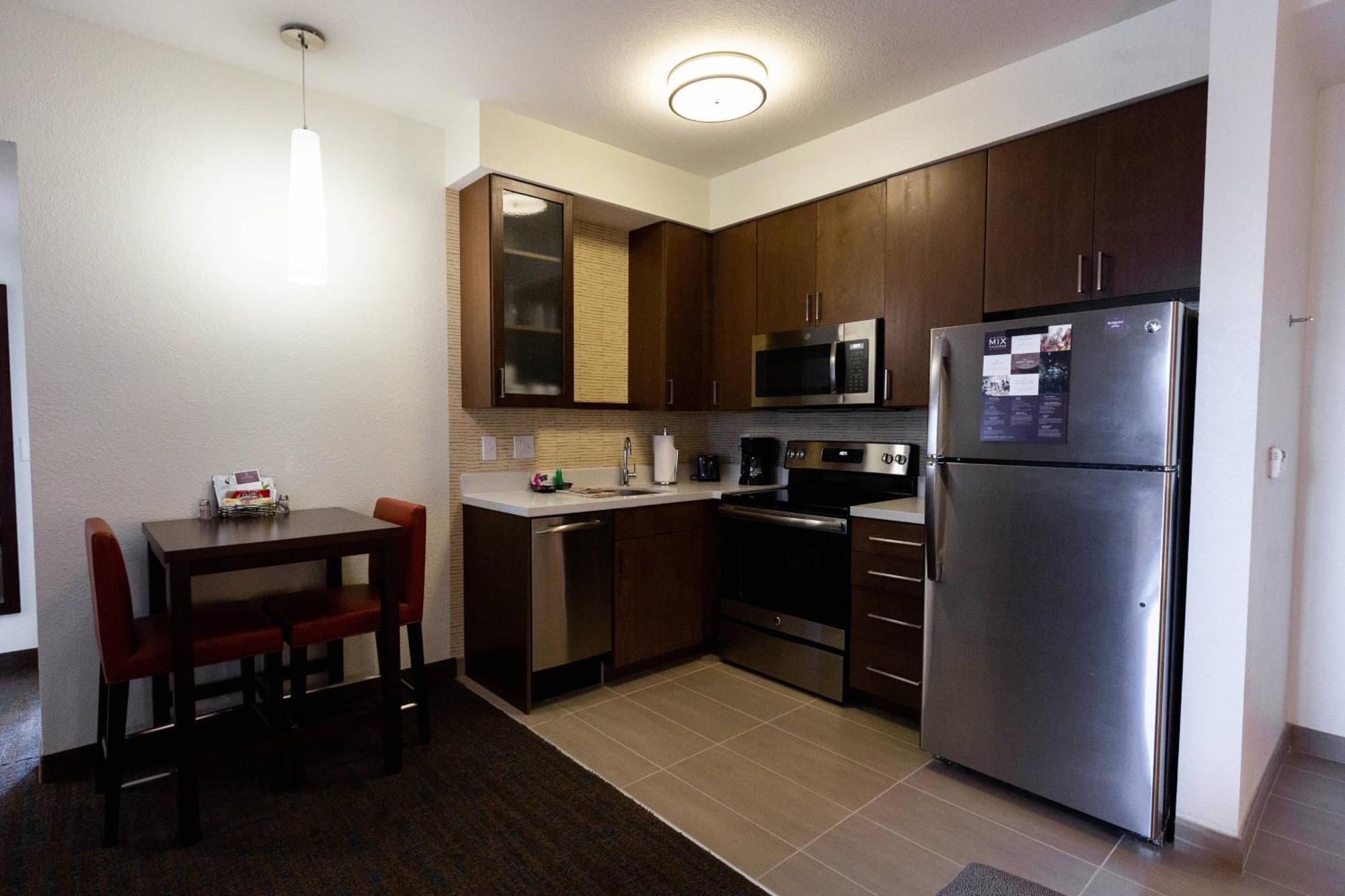 Residence Inn By Marriott Oklahoma City Airport Экстерьер фото